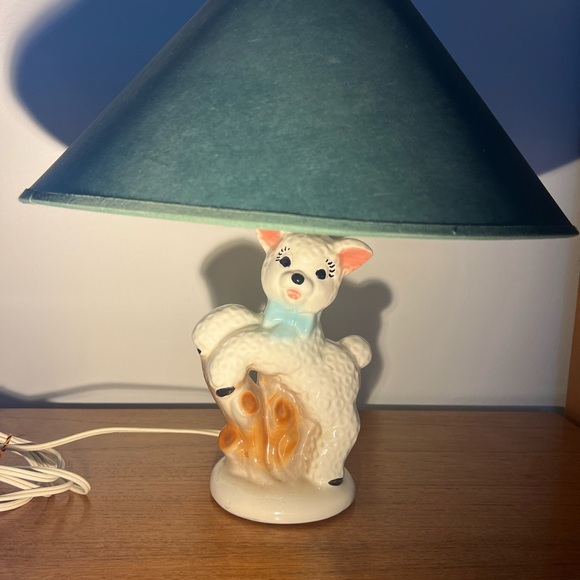 Vintage Leviton Baby Lamb Sheep Nursey Ceramic Table Lamp - Picture 2 of 15